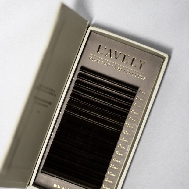 Dark brown L'Avely Mink Lashes Classic Nudes Collection
